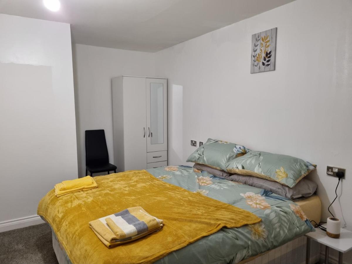 Deluxe Apartment Sleeps Up To 6 Leicester Kültér fotó
